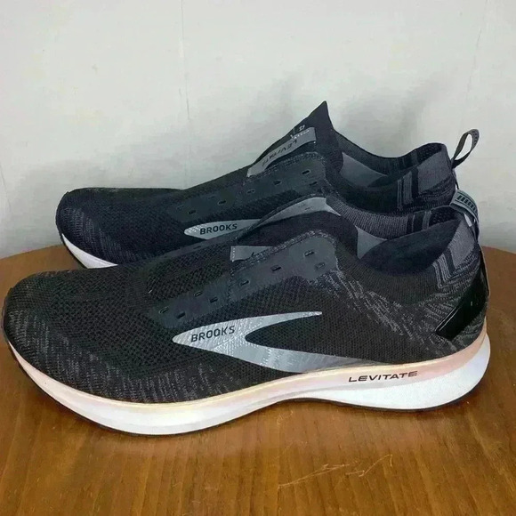 Brooks Levitate 4 Black White Men's Sneakers Size 11.5 - Picture 3 of 8